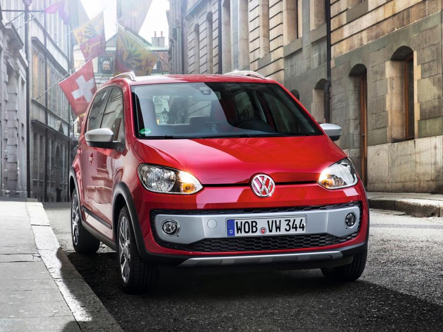  Volkswagen Cross up! 2013 года  (фото 18 из 44)